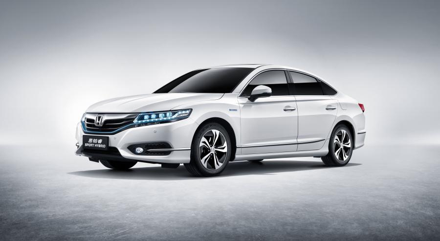  Honda Spirior Sport Hybrid 2016 года  (фото 13 из 16)